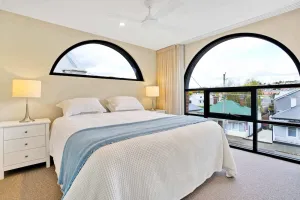 Image of Stunning Apartment in the CBD with Parking & WiFi
