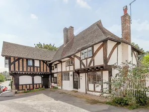 Image of 3 bedroom accommodation in Lingfield