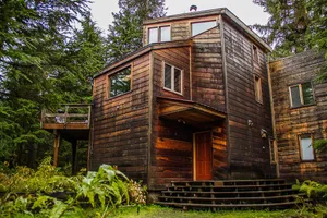 Image of Spacious chalet with WiFi, private hot tub & solarium - dogs ok
