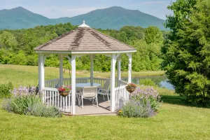 Image of Sanctuary Suite: Breathtaking Mountain Views, Private Farmhouse Apartment