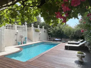 Image of bourgeois villa near sea for 6 persons - swimming pool, garden, sea view