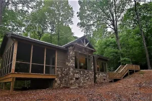 Image of Luxury Lodge in the Wilderness