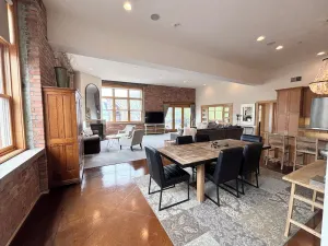 Image of Downtown Luxury Condo w\/ Lower Harbor Views -  2200 SF sleeps 8 comfortably