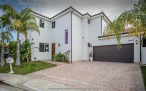 Image of LA Dream Gem - Beautiful Home with Spa