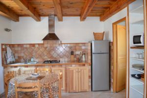 Image of Town house 5 minutes' walk from town center and rivers.