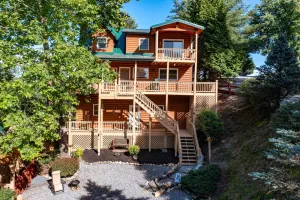 Image of Deer Crossing Cabin: Gorgeous Mountain\/Valley Views,