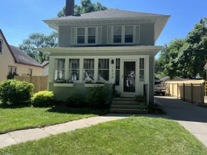 Image of Charming 4 bedroom, 2 bath home near dowtown Fargo.