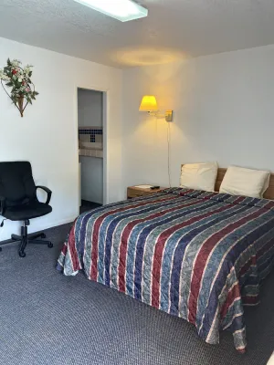 Image of Regency Inn Comanche