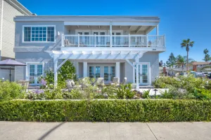 Image of Juniper Beach Entire Home - Sleeps 18 - Oceanfront