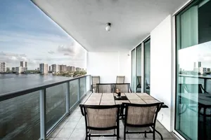 Image of Le Marina Bay 1105 (STR-01489)
