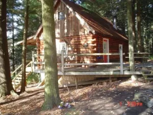 Image of Charming Log Cabin w\/ Jacuzzi Tub- 35 minutes from Cooperstown and Dreams Park