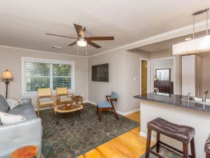 Image of Modern 1BR Near WFU Hospital