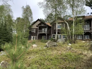Image of Six bedroom, Five 1\/2 bath private home on LAKE VERMILION with resort amenities