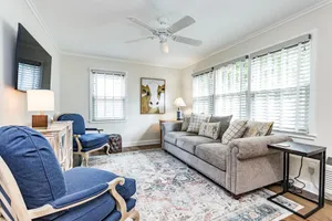 Image of Comfortable and Quiet Condo near the Village and NC State