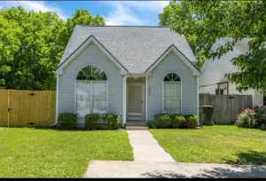 Image of House near ky horse park