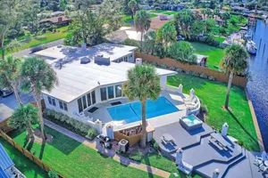 Image of Bay Shore