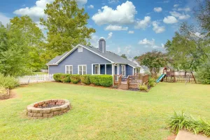 Image of Peaceful Oasis Convenient to Greenville!