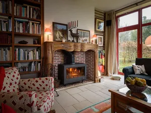 Image of Gîte de charme avec salle de jeux et home-cinéma près des étangs de Tronçais - FR-1-489-499