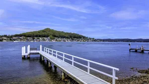 Image of Fair View on Daleys | Waterfront with Jetty