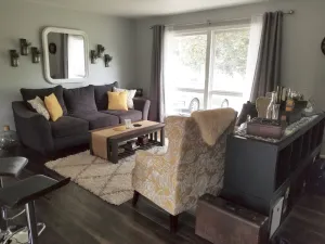Image of Gorgeous 3 bed, 2 bath
