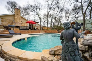 Image of Beautiful villa, great for entertaining or just relaxing with family.