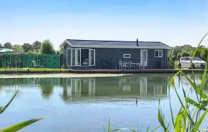 Image of Gorgeous Home In Molenschot With Wifi