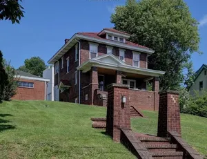 Image of 1920's West Virginia Classic