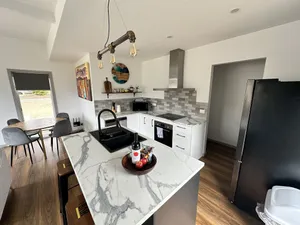 Image of Town & Tide Luxury Unit: Walk to Shops & Beach in 7min