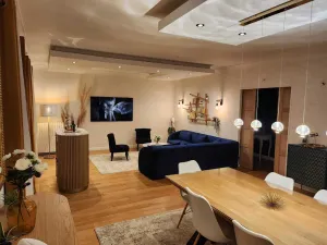 Image of Pleasant, quiet, spacious house for luxury vacations