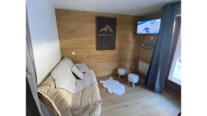 Image of Charming renovated chalet-style apartment