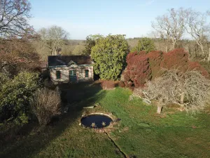 Image of Chalet in the heart of a park