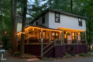 Image of Beautiful Yr Round Cottage Great Porch, Heart of MTG, Near Hershey, Lititz, Lanc