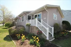Image of Fabulous location only two blocks from a guarded beach (in season) and boardwalk as well as a short walk\/bike ride from town and surrounding restaurants and shops.
