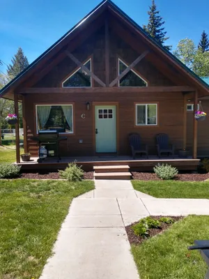 Image of Beautiful cabin close to Glacier Park, Flathead Lake & Whitefish Mountain.