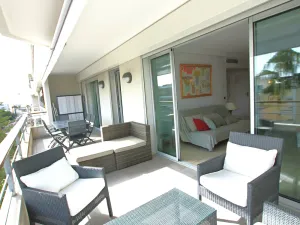 Image of Fully equipped apartment with large terrace lounge area