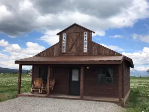 Image of Stunning Old West Cabin with Fireplace in Island Park, Idaho