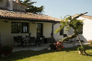 Image of Beautiful longère in the heart of the island