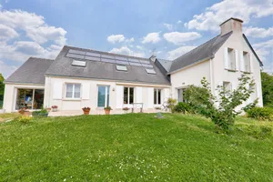 Image of House with garden for 10 - 600m from the beach