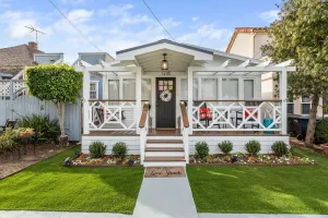 Image of The Love Shack Beach Bungalow