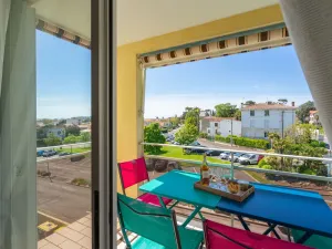 Image of Beautiful apartment for 4 guests with WIFI, TV, balcony, pets allowed and parking