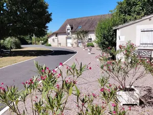 Image of Charming Farmhouse Near Château de Valençay & Zoo de Beauval with Panoramic Views and Family Amenities