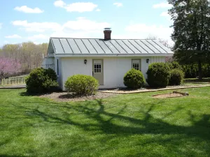 Image of Servants' Cottage on 600 Acre Working Horse\/Cattle Estate