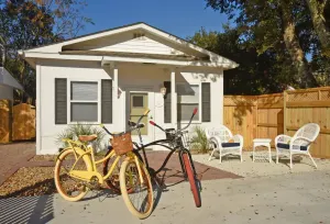 Image of Shell Cottage DOG Friendly in Historic District