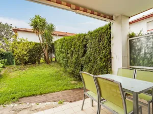 Image of Appartement moderne avec jardin et piscine près de la frontière espagnole - FR-1-2-436