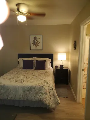 Image of Remodeled 3 BR 2 BA Duplex in Northwest Austin Pet Stays for Free !