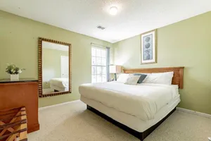 Image of Aerie Oaks Cottage-5min to Lake, 20min to Columbia