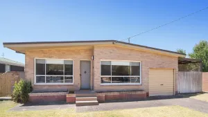 Image of BOWERBIRD NEST - Beachside Family Getaway