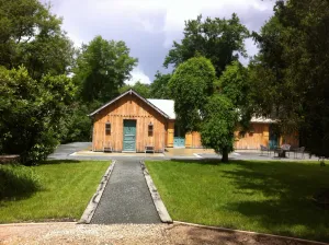 Image of BORDELAIS - HOUSE PARK 1\/2 HA - 2 BEDROOMS - 4 BEDS. HEATING AND CLIM.