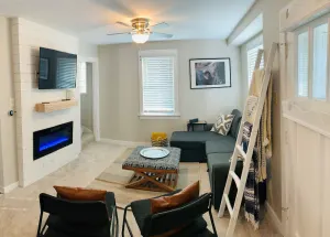 Image of Williams Bay cottage, <1 mile to beach