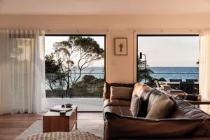 Image of ~HUMBUGS, BAY OF FIRES ~ Beachfront Escape ~